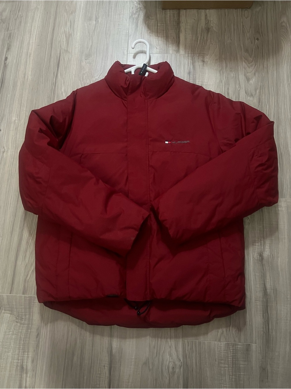 Vintage Tommy Hilfiger Men’s Red Puffer Jacket size Small